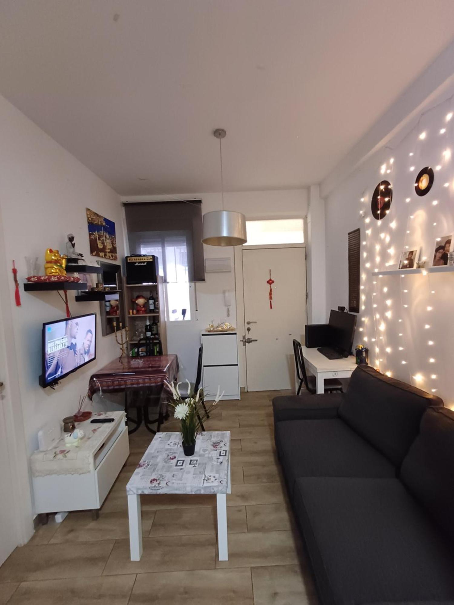 Room En Madrid Pacifico Екстериор снимка